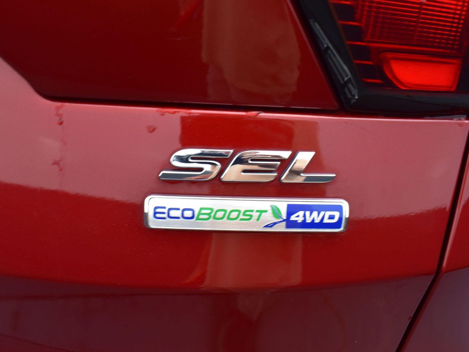 Used 2019 Ford Escape SEL SUV for sale in Grand Island NE