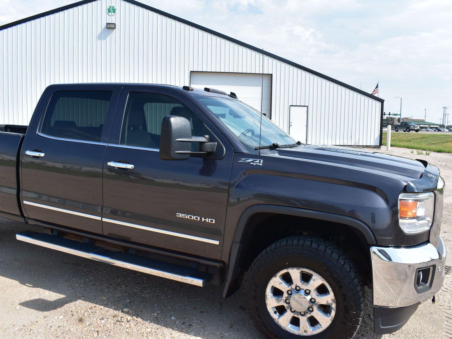 Used 2015 GMC Sierra 3500HD SLT Crew Cab Truck for sale in Grand Island NE