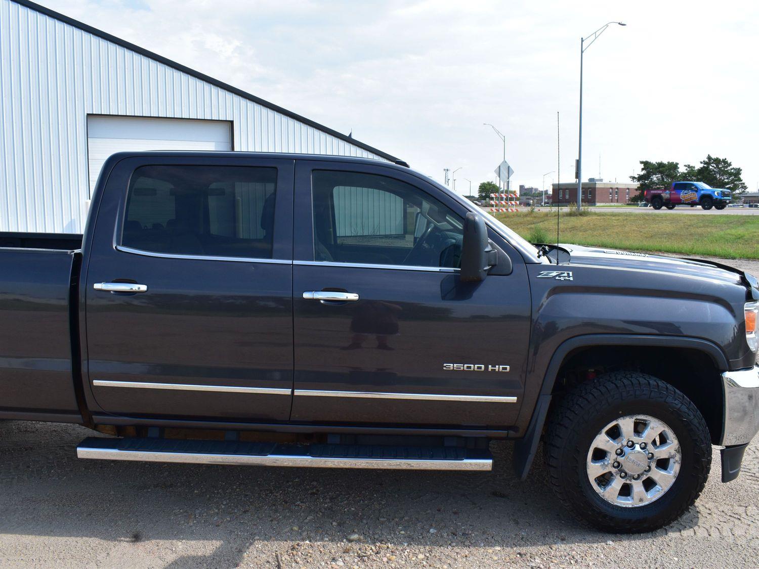 Used 2015 GMC Sierra 3500HD SLT Crew Cab Truck for sale in Grand Island NE