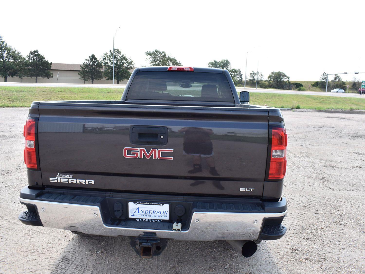 Used 2015 GMC Sierra 3500HD SLT Crew Cab Truck for sale in Grand Island NE