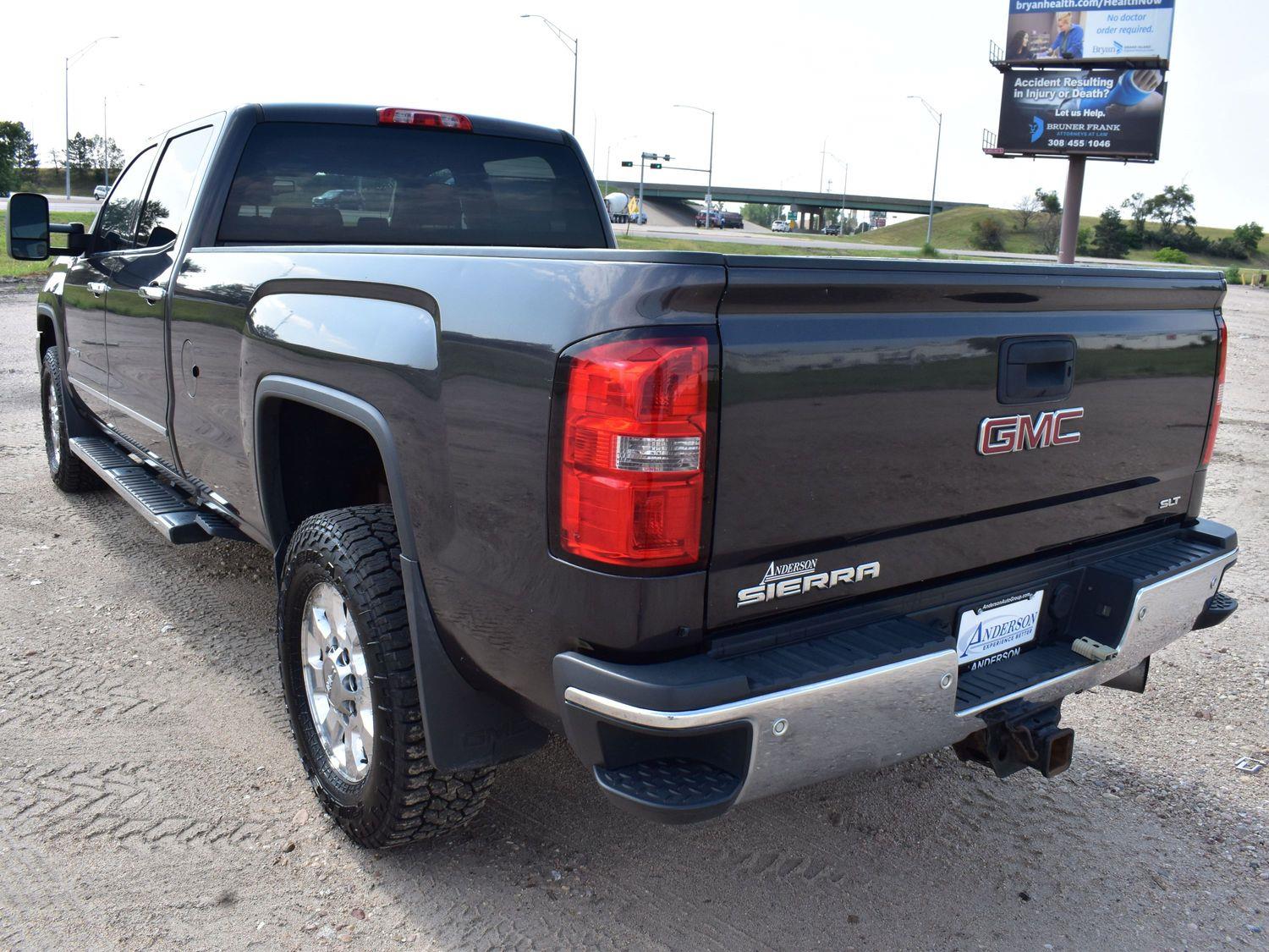 Used 2015 GMC Sierra 3500HD SLT Crew Cab Truck for sale in Grand Island NE