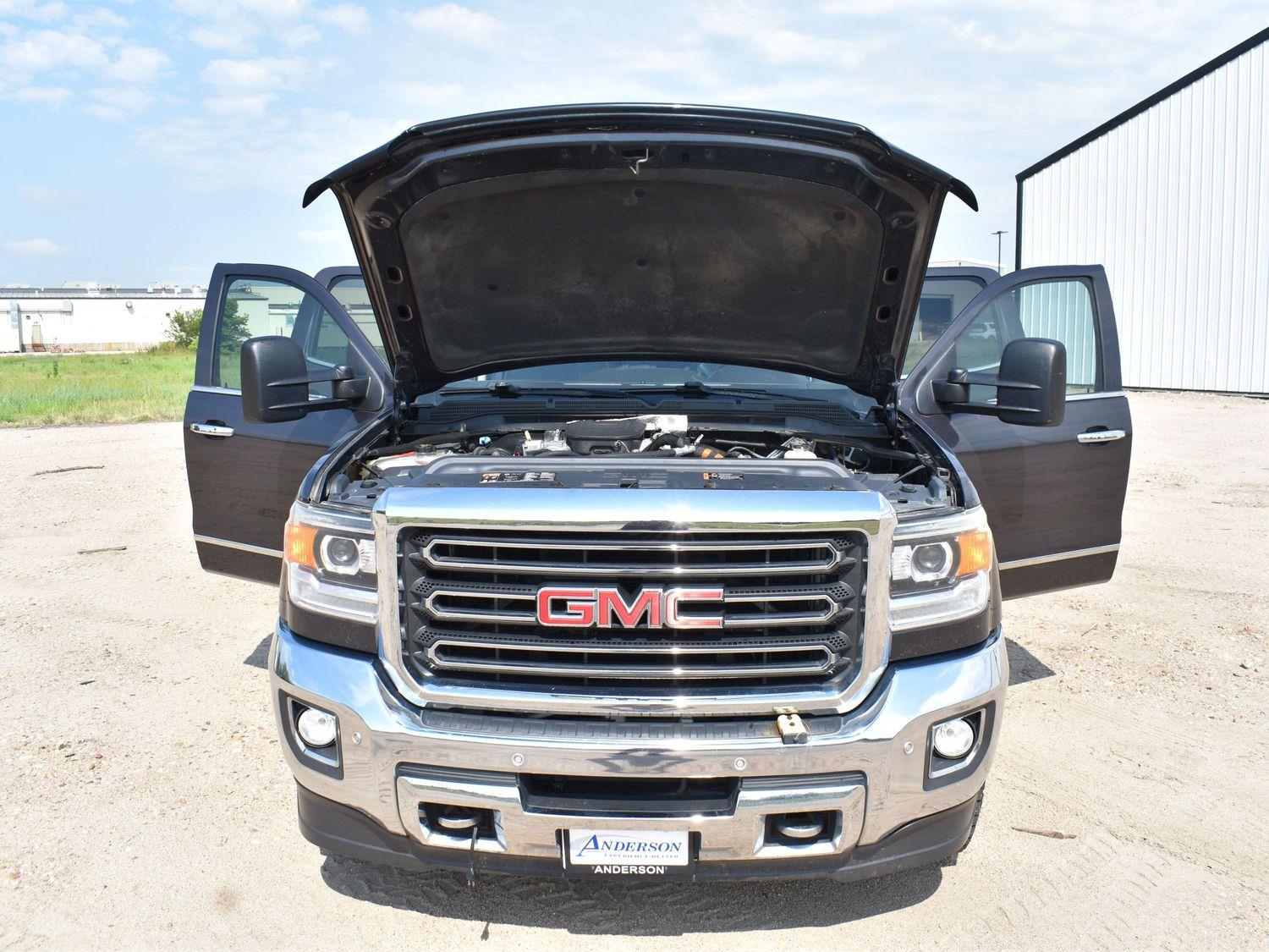 Used 2015 GMC Sierra 3500HD SLT Crew Cab Truck for sale in Grand Island NE