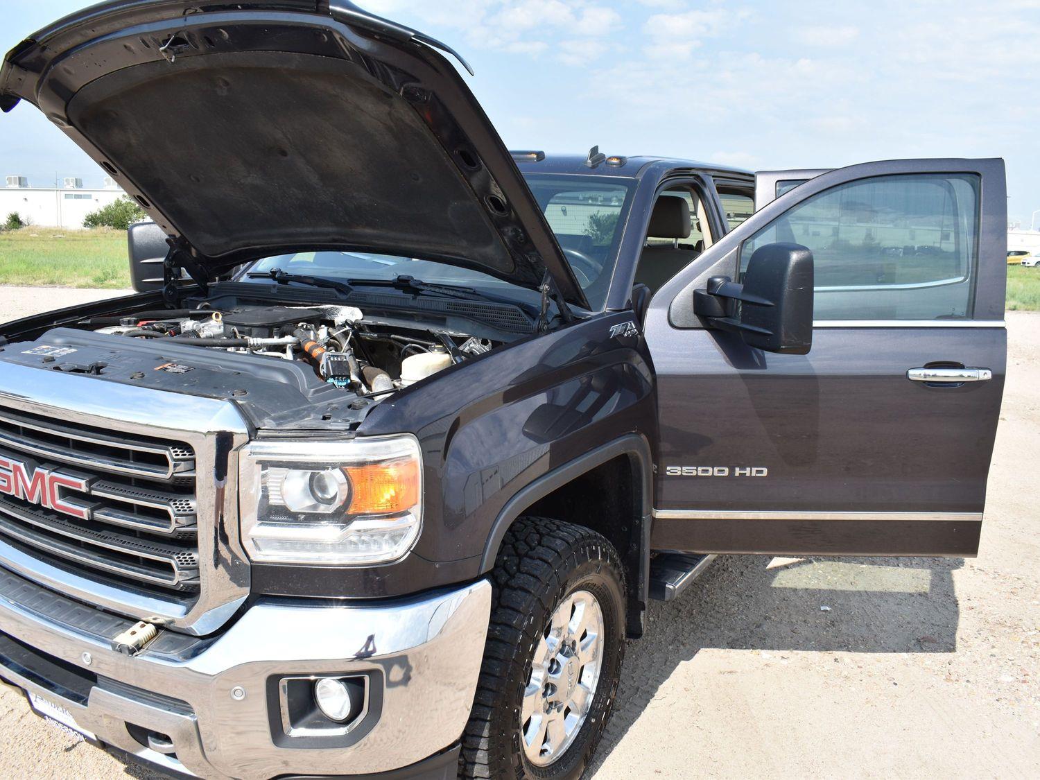 Used 2015 GMC Sierra 3500HD SLT Crew Cab Truck for sale in Grand Island NE