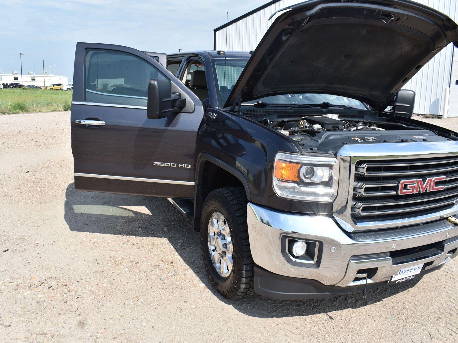 Used 2015 GMC Sierra 3500HD SLT Crew Cab Truck for sale in Grand Island NE