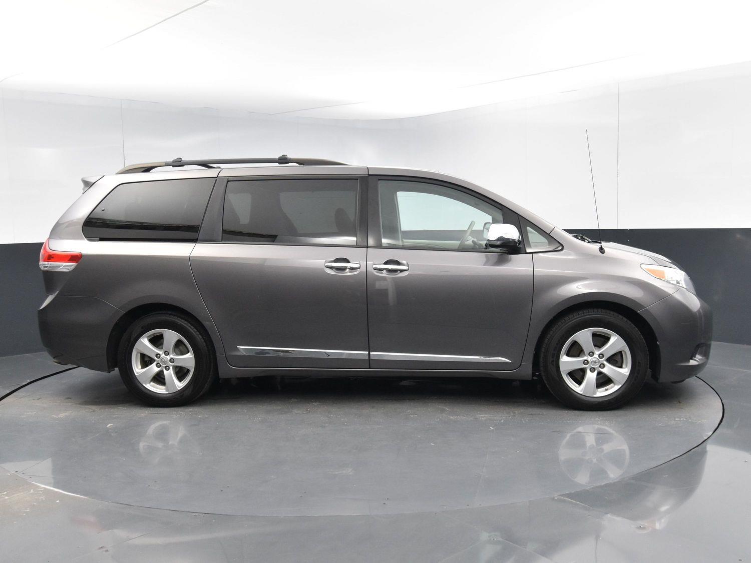 Used 2014 Toyota Sienna LE Minivans for sale in Grand Island NE