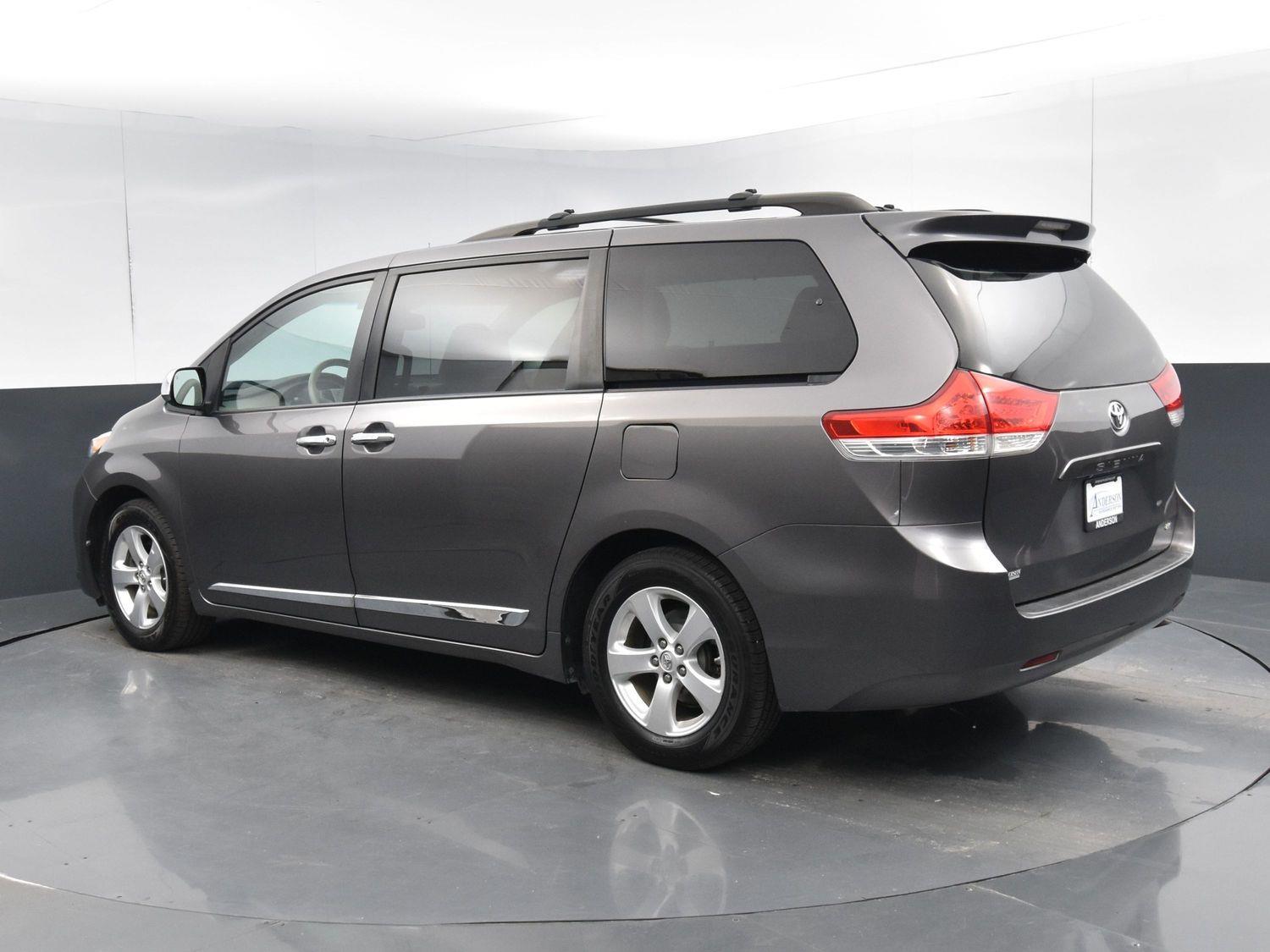 Used 2014 Toyota Sienna LE Minivans for sale in Grand Island NE