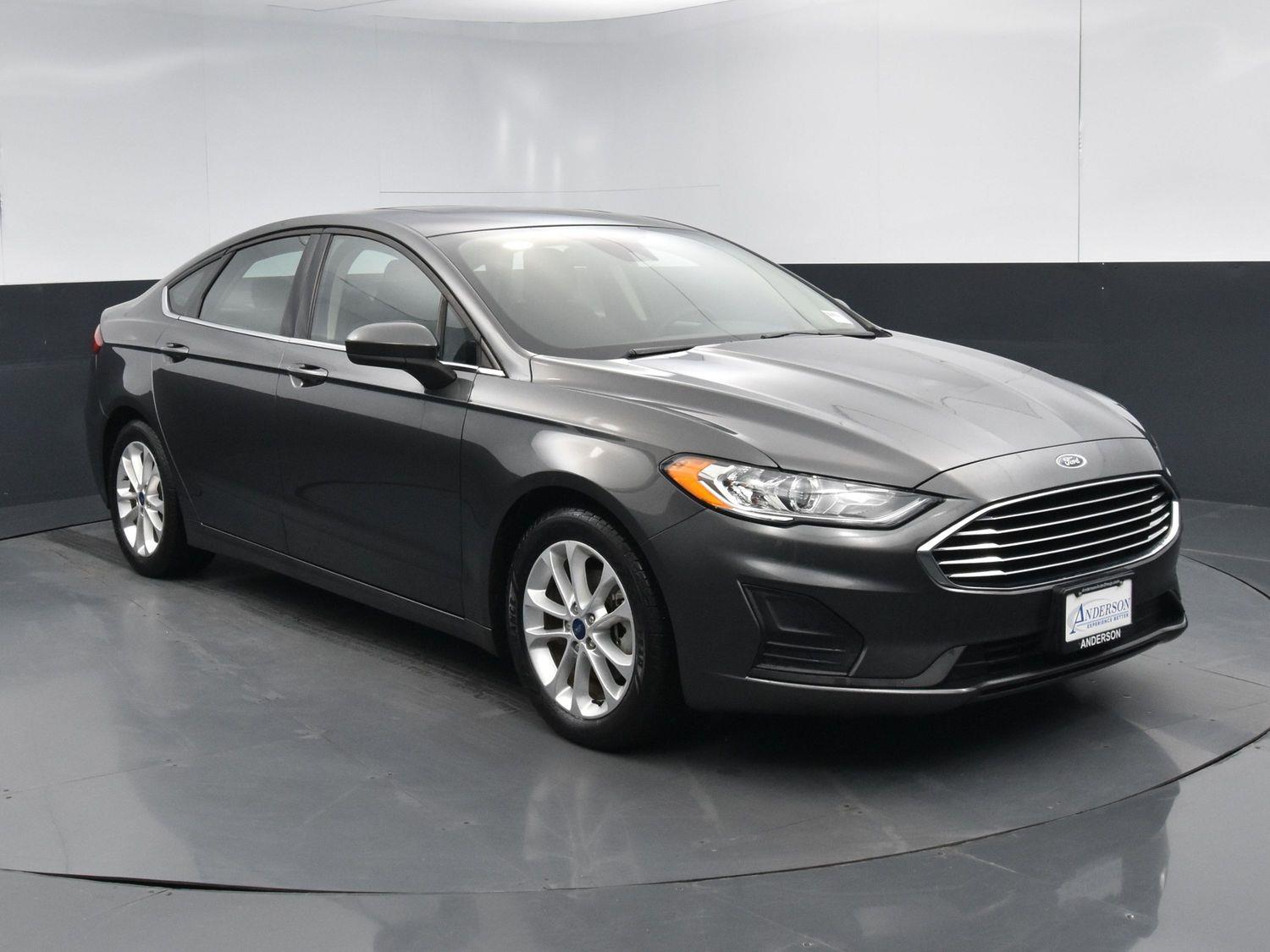 Used 2019 Ford Fusion SE Sedan for sale in Grand Island NE