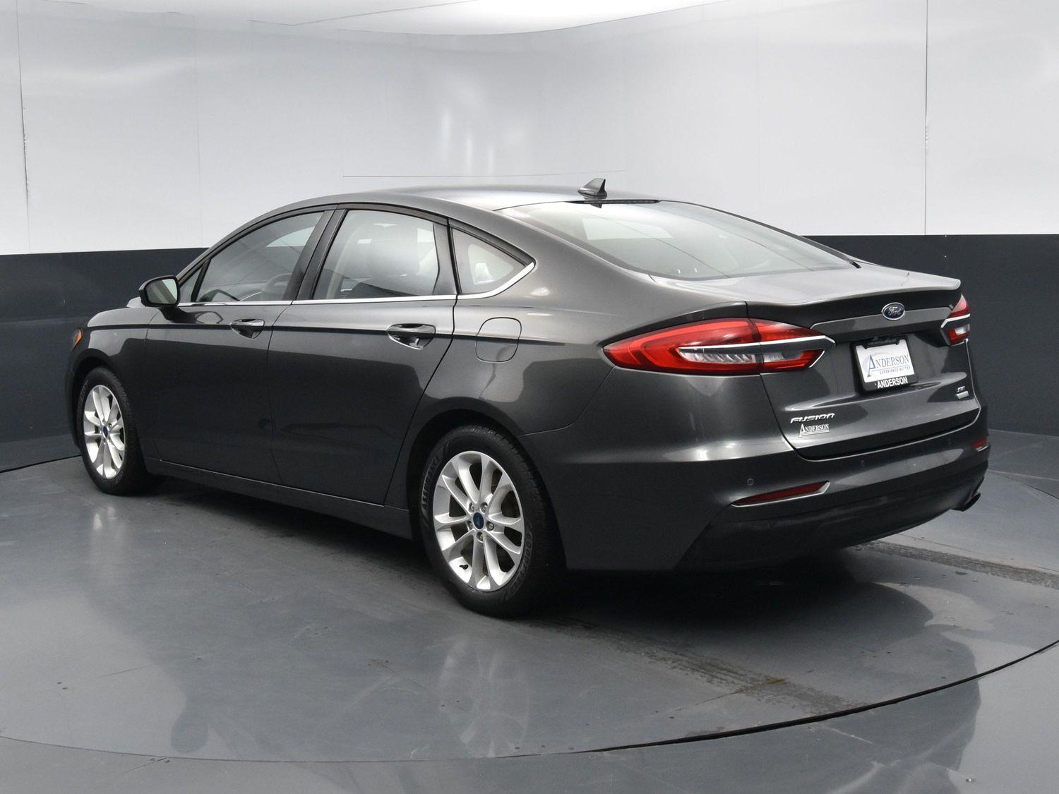 Used 2019 Ford Fusion SE Sedan for sale in Grand Island NE