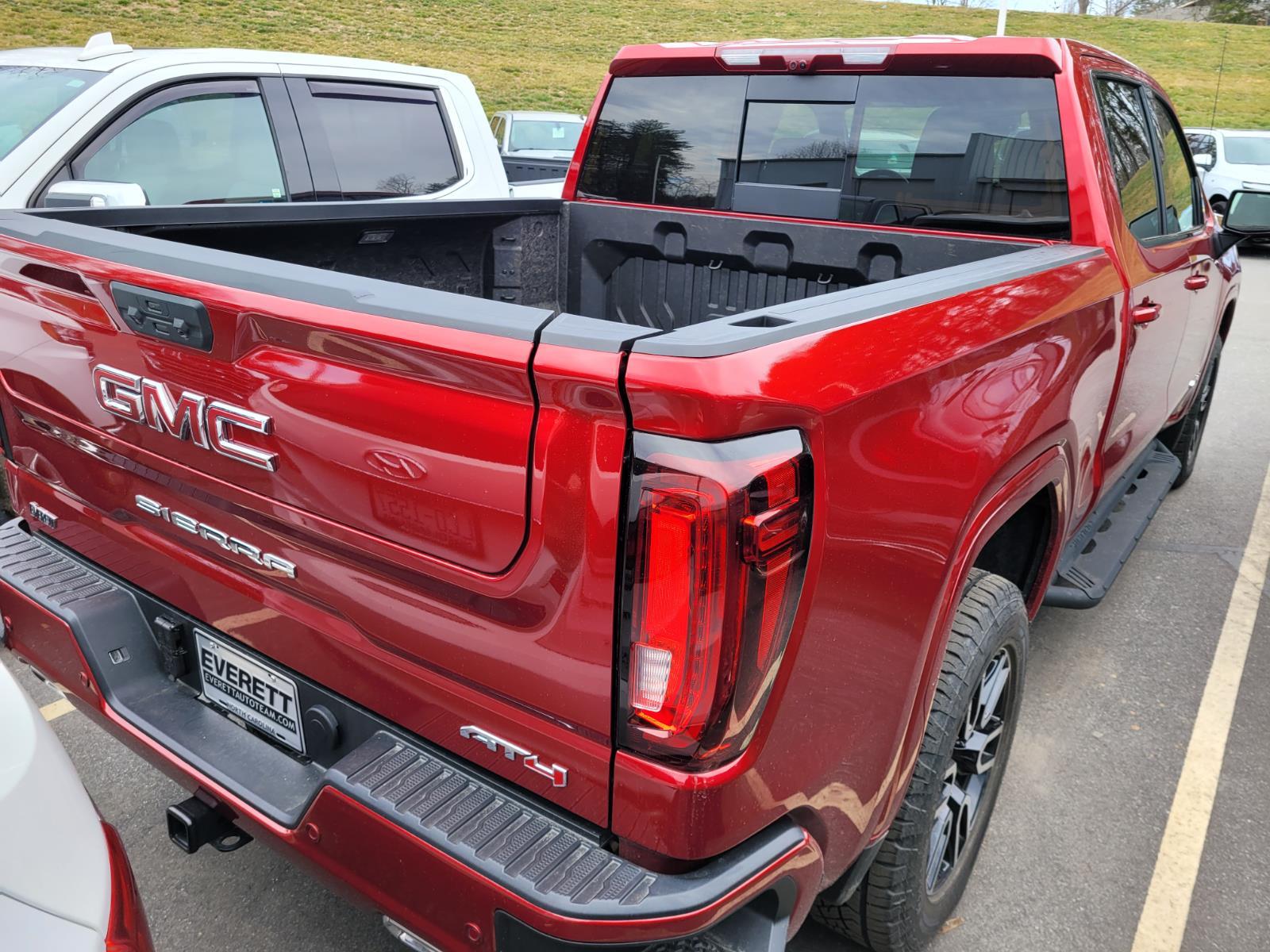 View vehicle photo 7