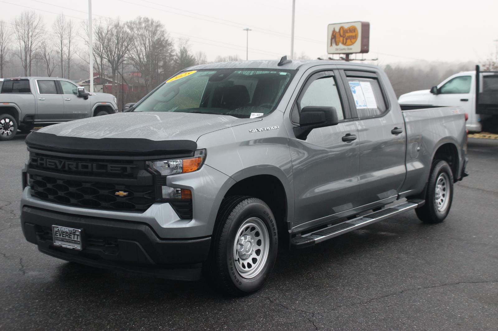 View vehicle photo 2