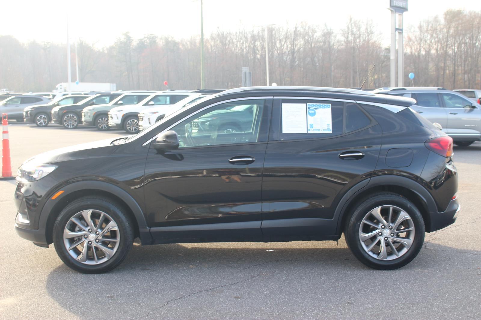 View vehicle photo 4