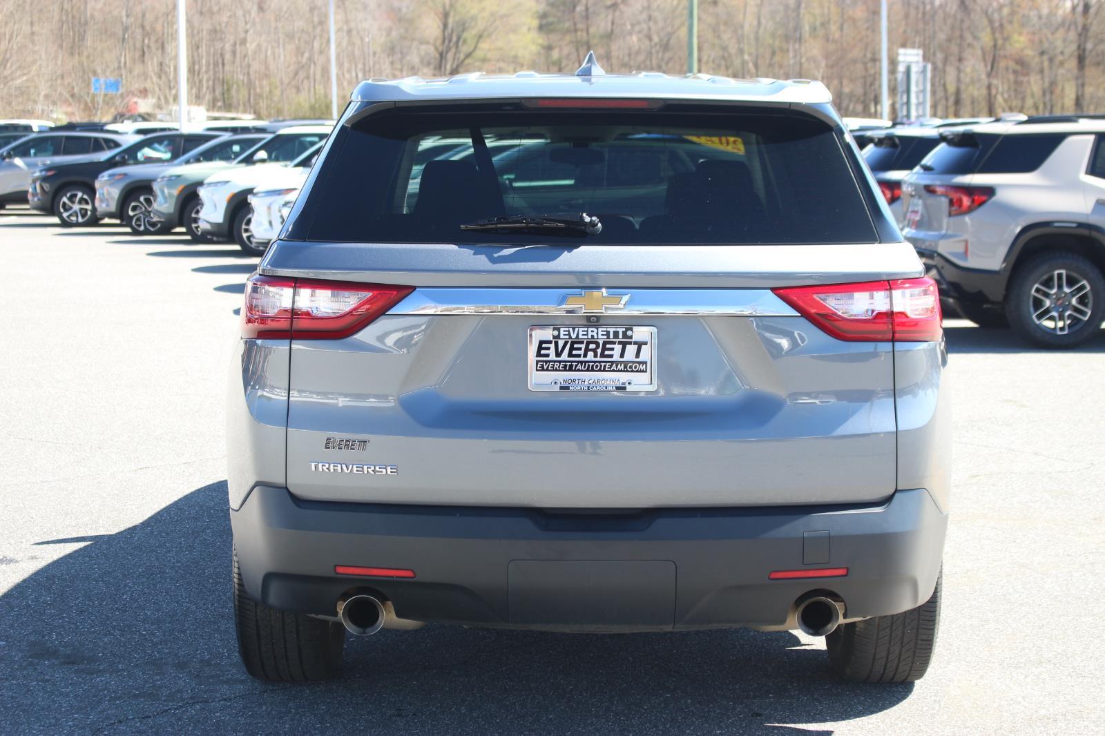 View vehicle photo 6