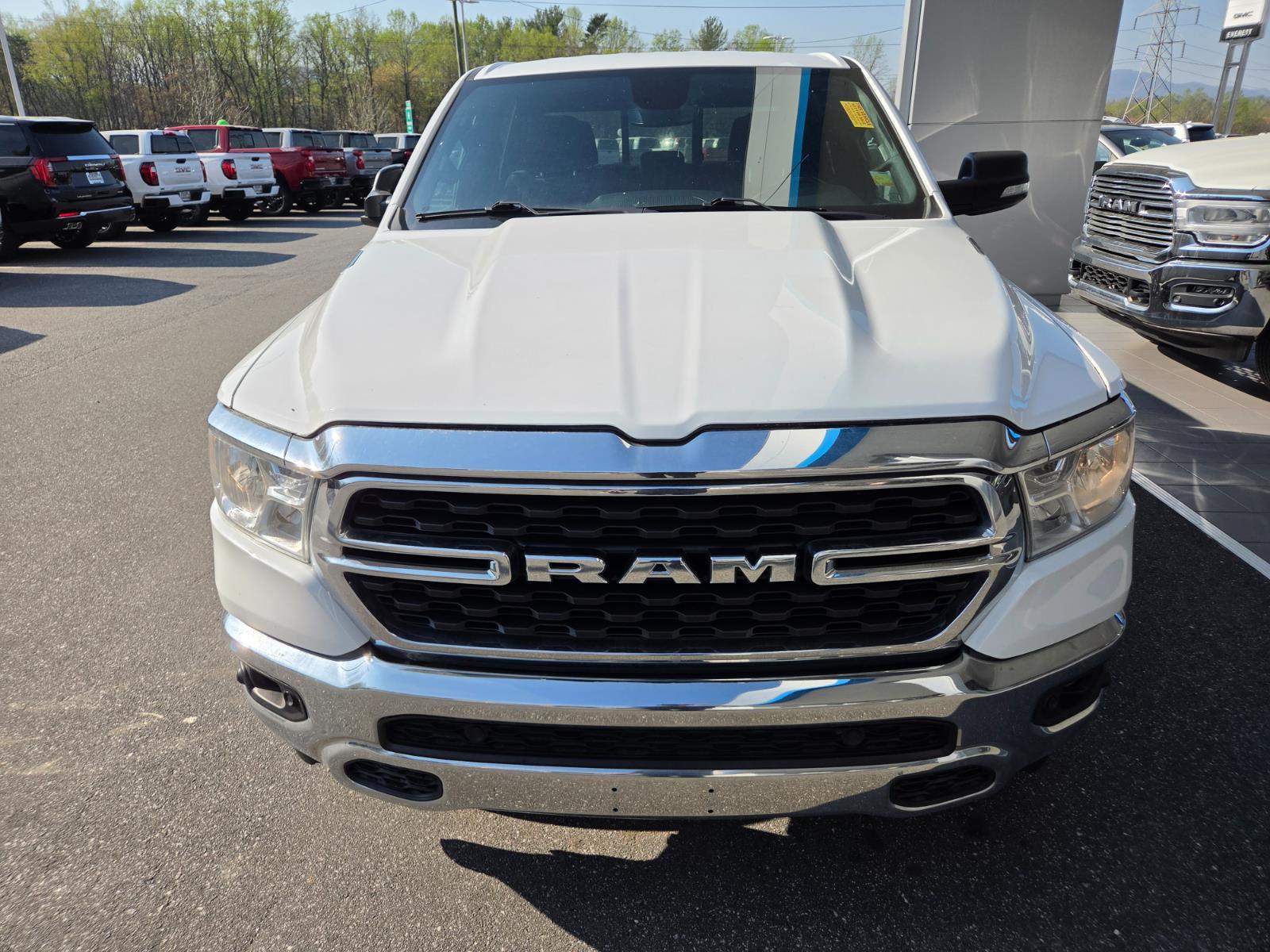 View vehicle photo 2