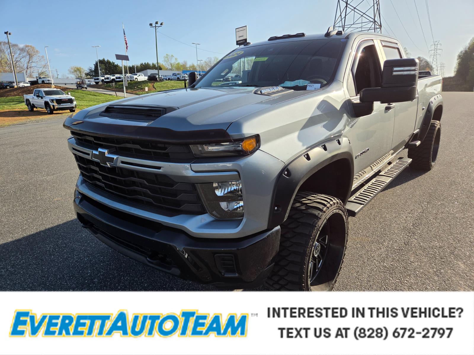 Sterling Gray Metallic 2024 Chevrolet Silverado 2500HD Custom Crew Cab 4WD Pickup Truck Four-Wheel Drive Automatic