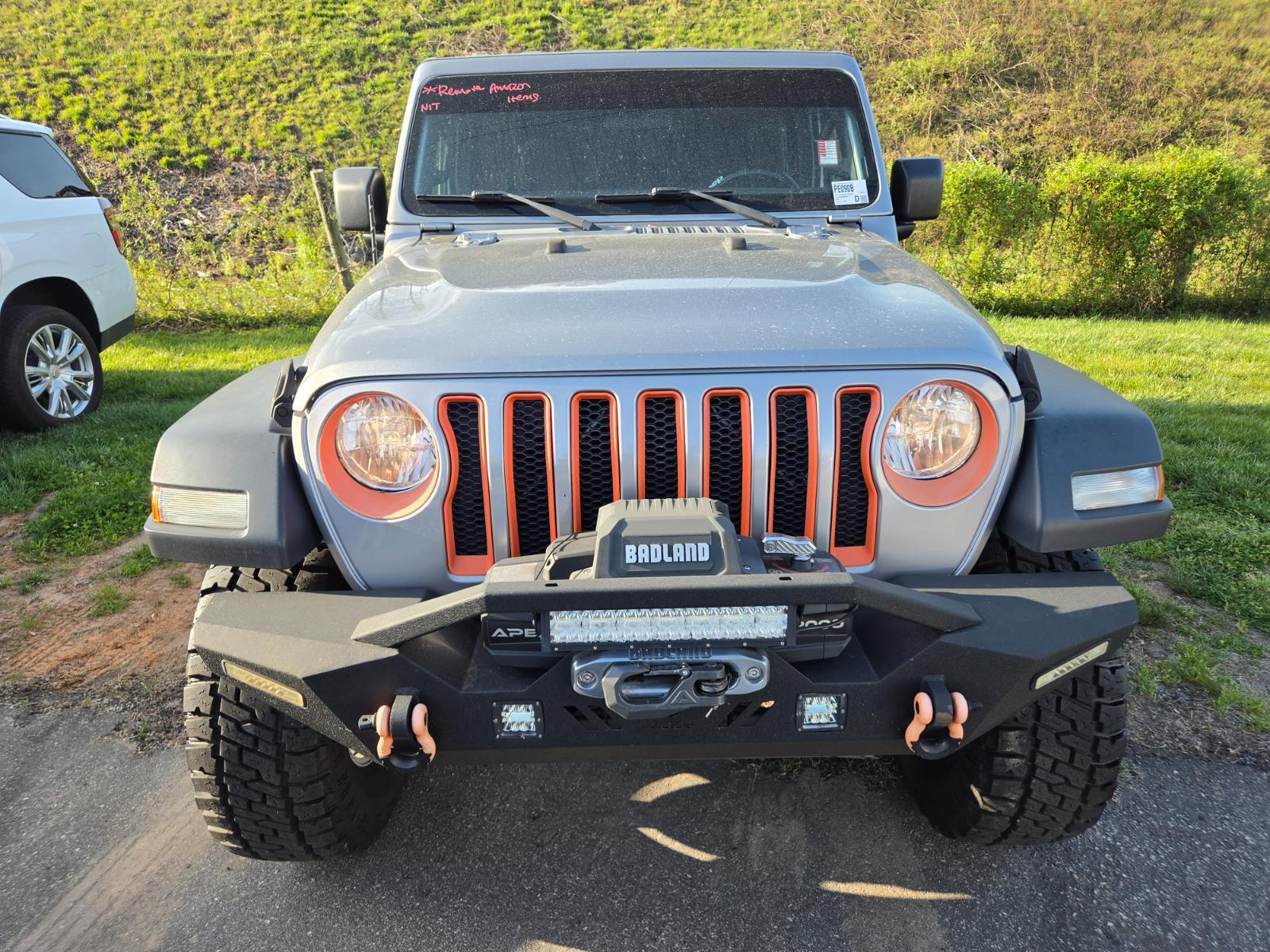 View vehicle photo 2