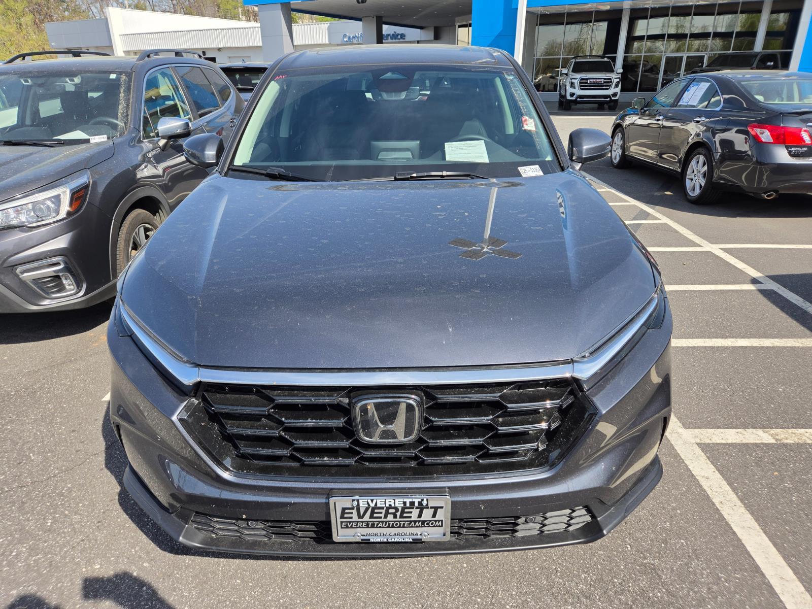 View vehicle photo 2