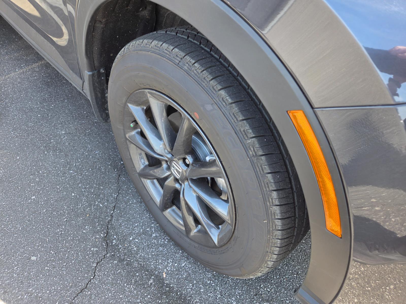 View vehicle photo 4