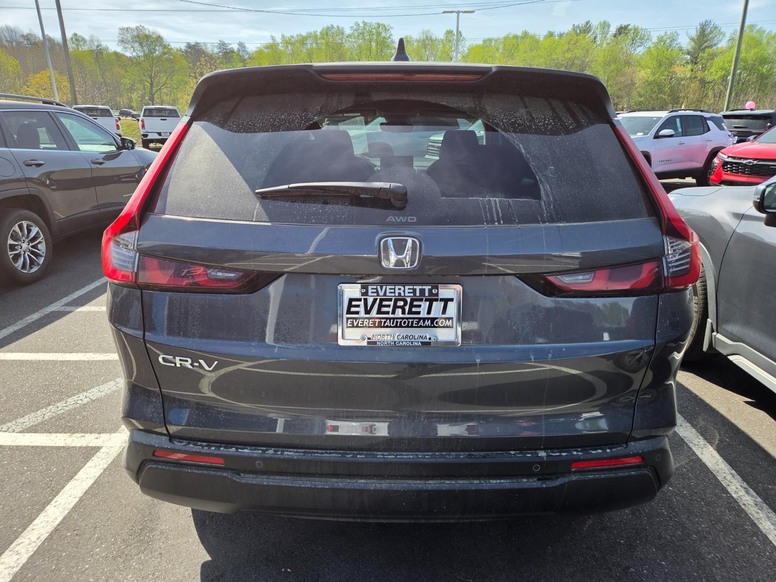 View vehicle photo 6