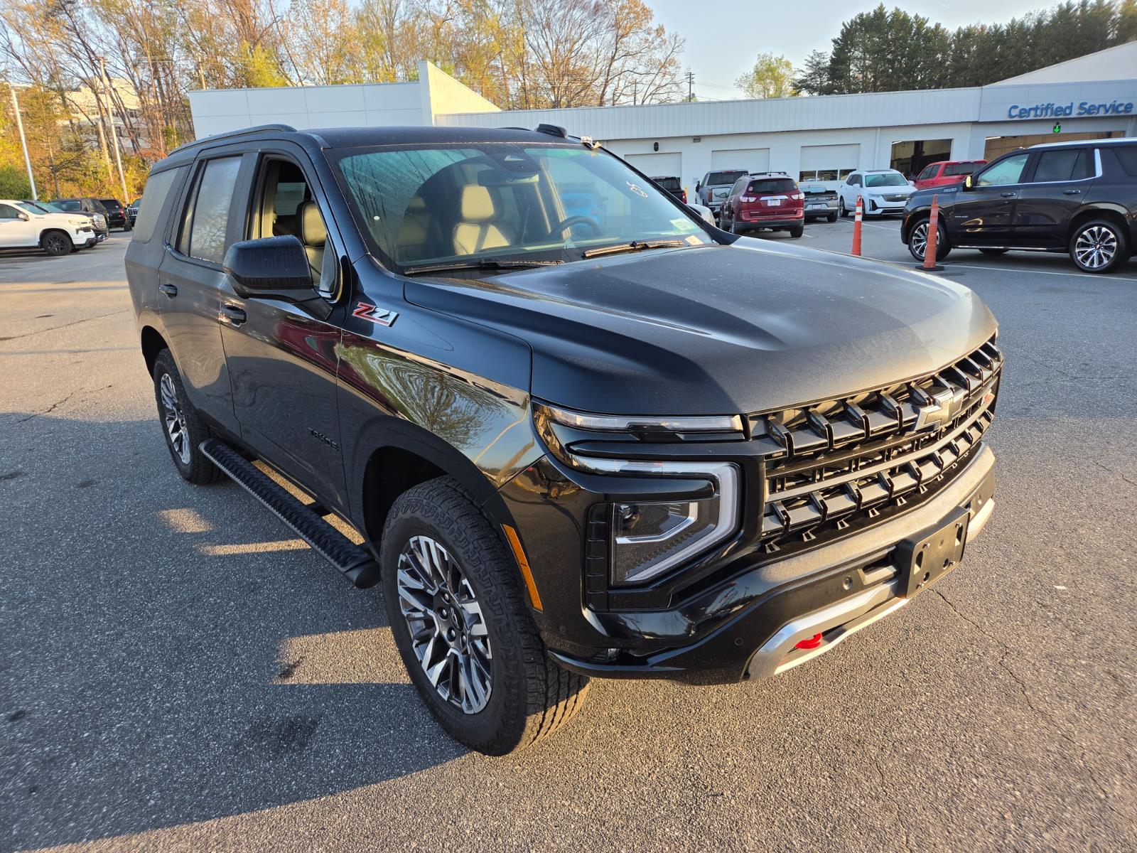 View vehicle photo 4