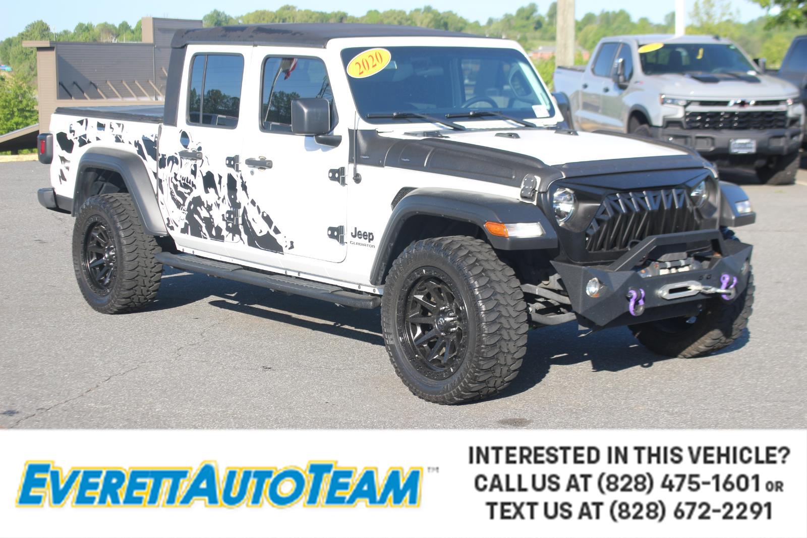 Bright White Clearcoat 2020 Jeep Gladiator Sport Crew Cab 4WD Pickup Truck Four-Wheel Drive 6-Speed Manual