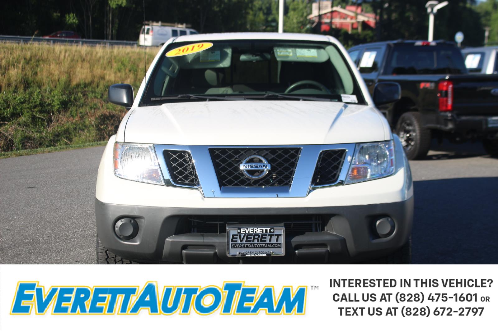 Glacier White 2019 Nissan Frontier S Crew Cab 4WD Pickup Truck Four-Wheel Drive Automatic