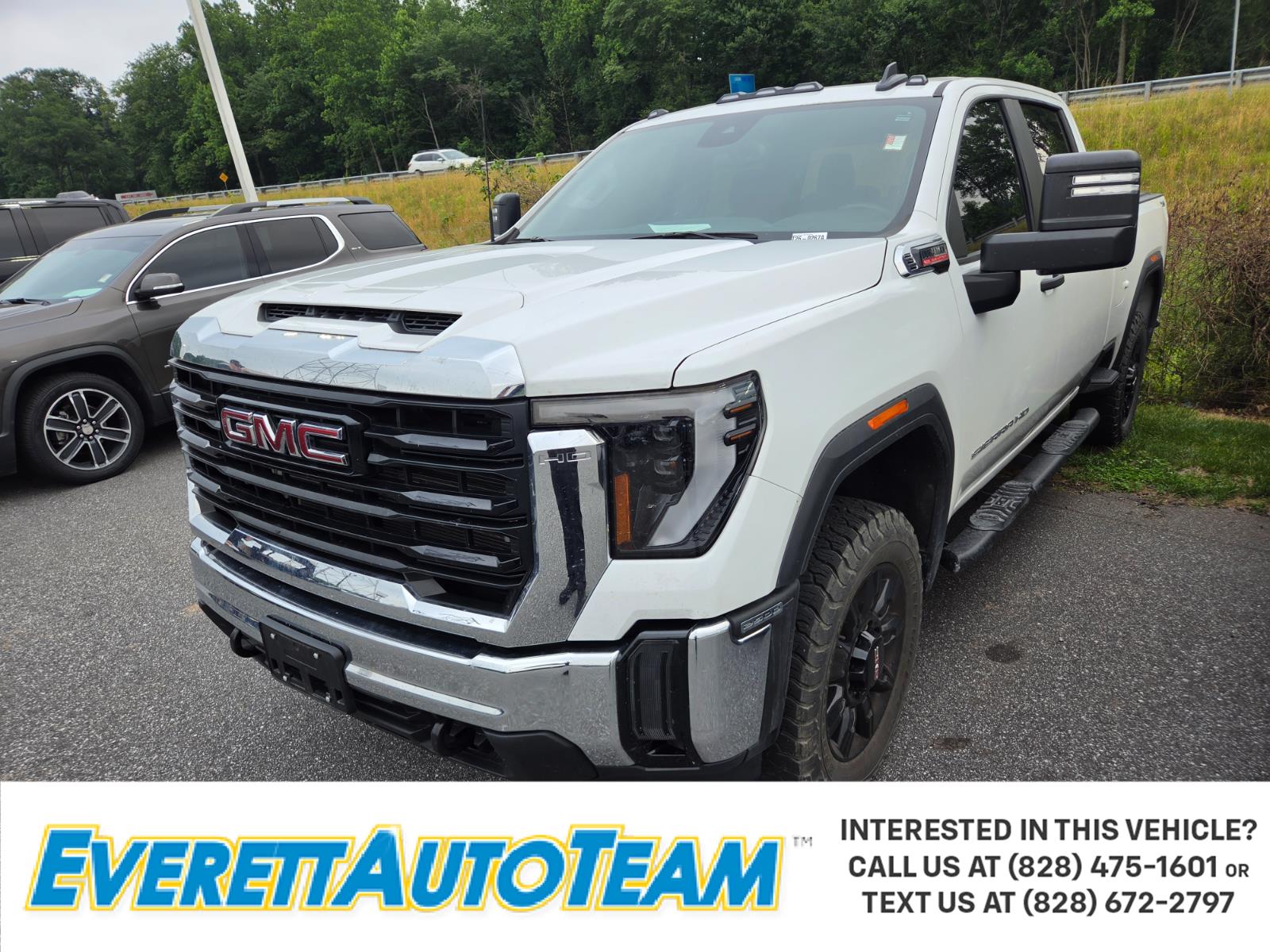 Summit White 2024 GMC Sierra 2500HD Pro Crew Cab 4WD Pickup Truck Four-Wheel Drive Automatic