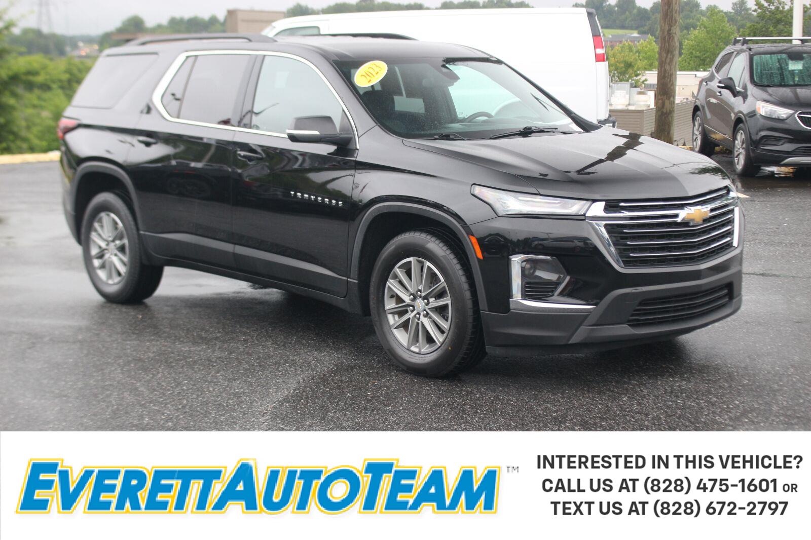 Mosaic Black Metallic 2023 Chevrolet Traverse SUV / Crossover Four-Wheel Drive 9-Speed Automatic