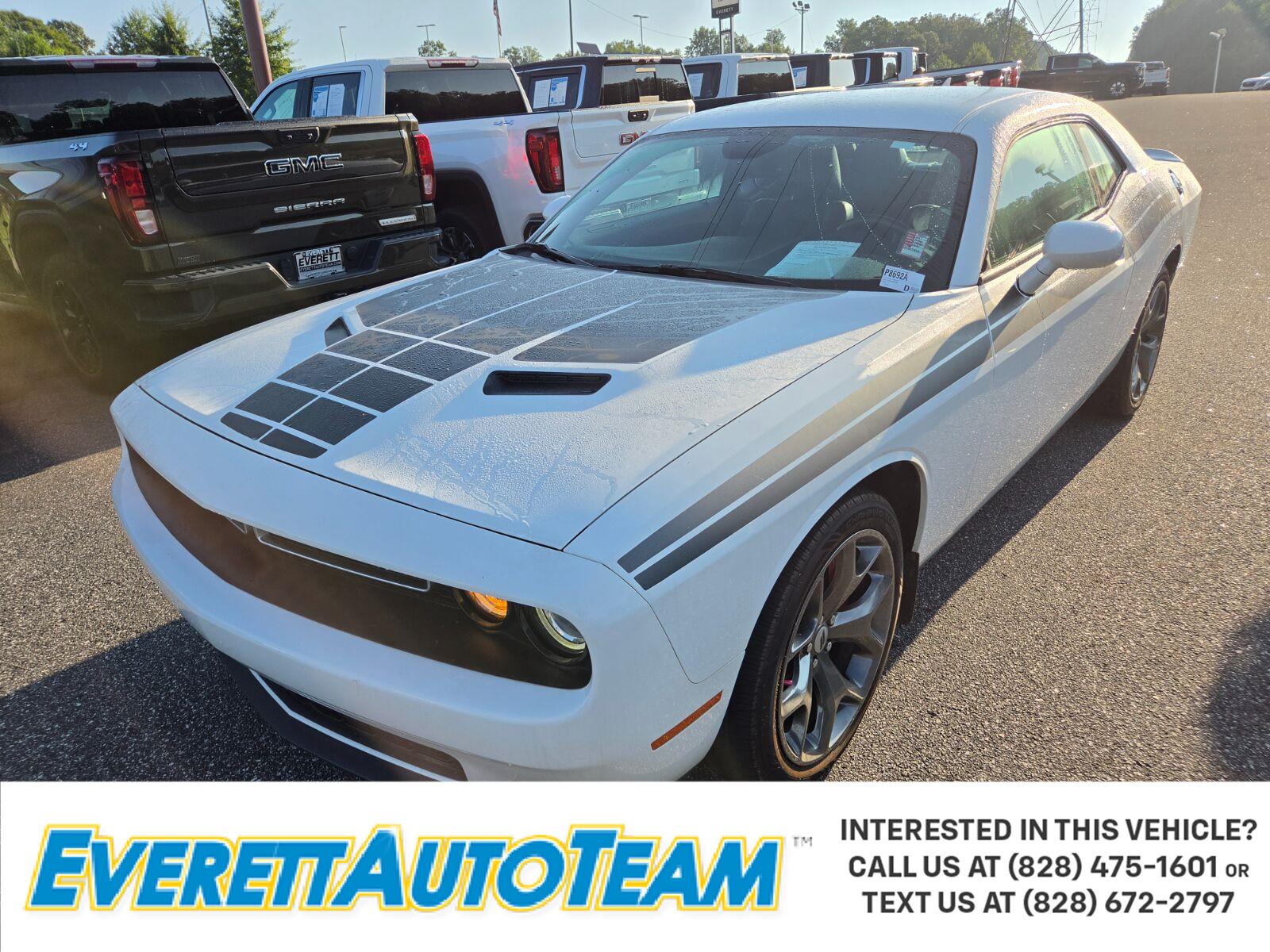 2017 Dodge Challenger SXT Plus