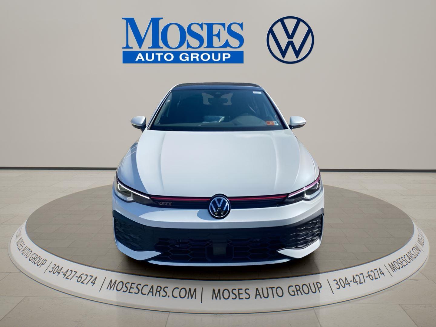 Opal White Pearl 2025 Volkswagen Golf GTI SE FWD Hatchback Front-Wheel Drive 7-Speed Dual Clutch