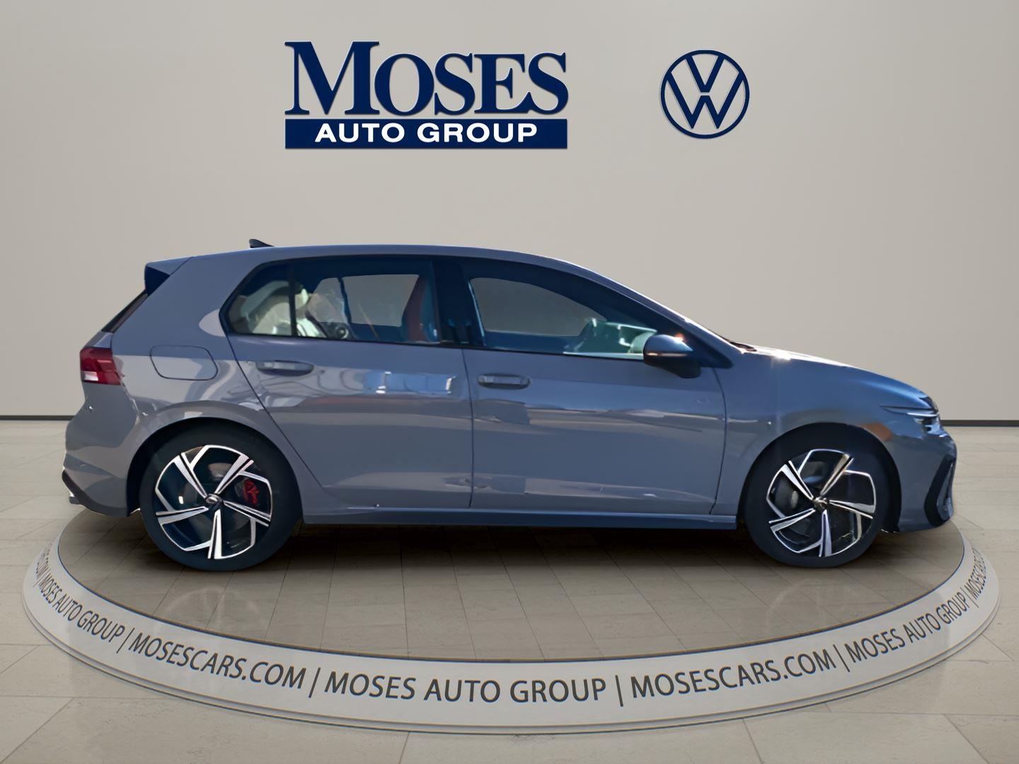 Moonstone Gray 2026 Volkswagen Golf GTI SE FWD Hatchback Front-Wheel Drive 7-Speed Dual Clutch
