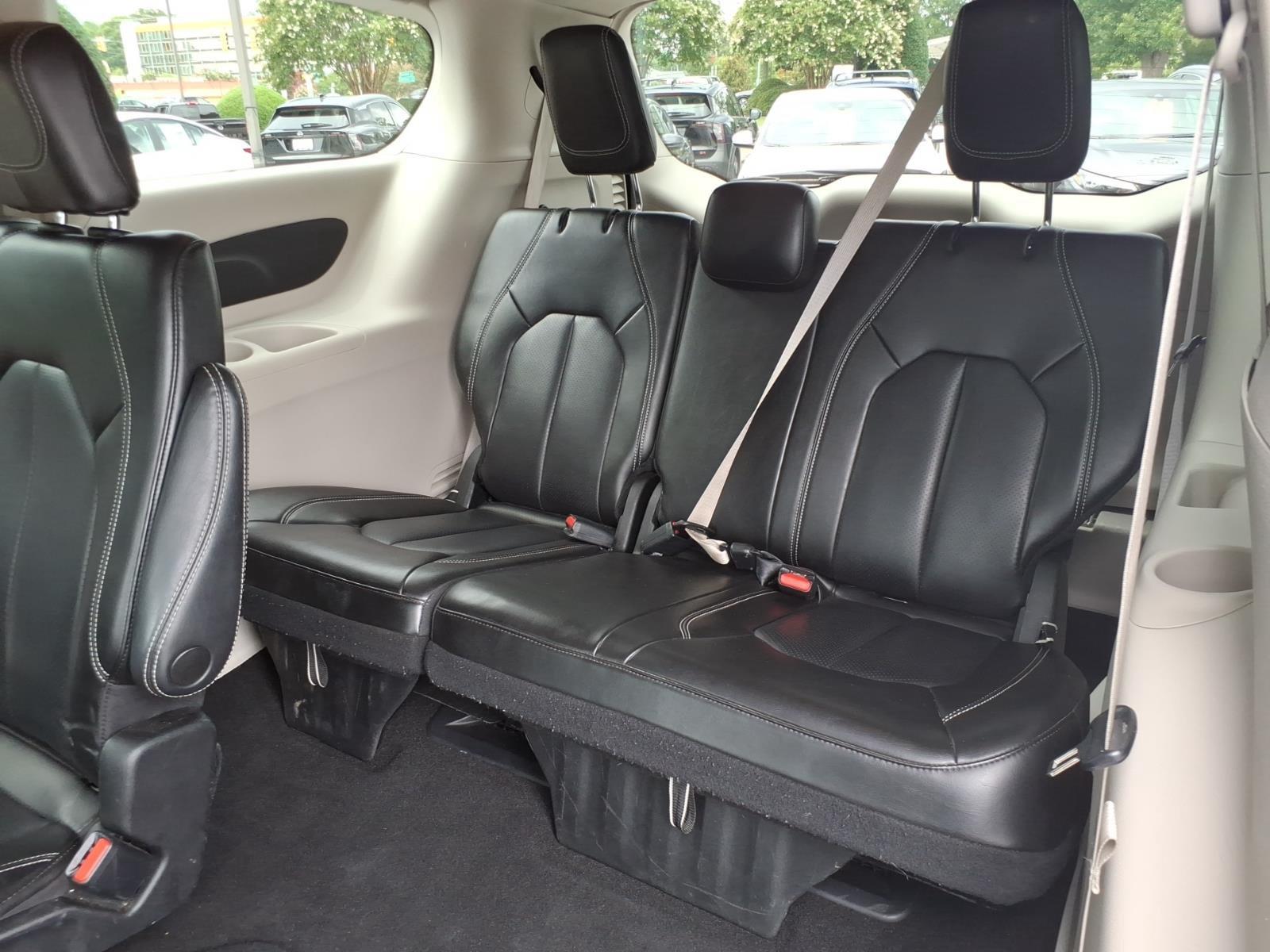 Used 2023 Bright White Clearcoat Chrysler Touring L image 23