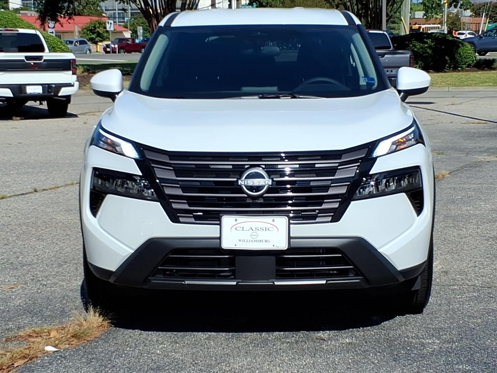 New 2026 Everest White Pearl Tricoat Nissan SV image 2