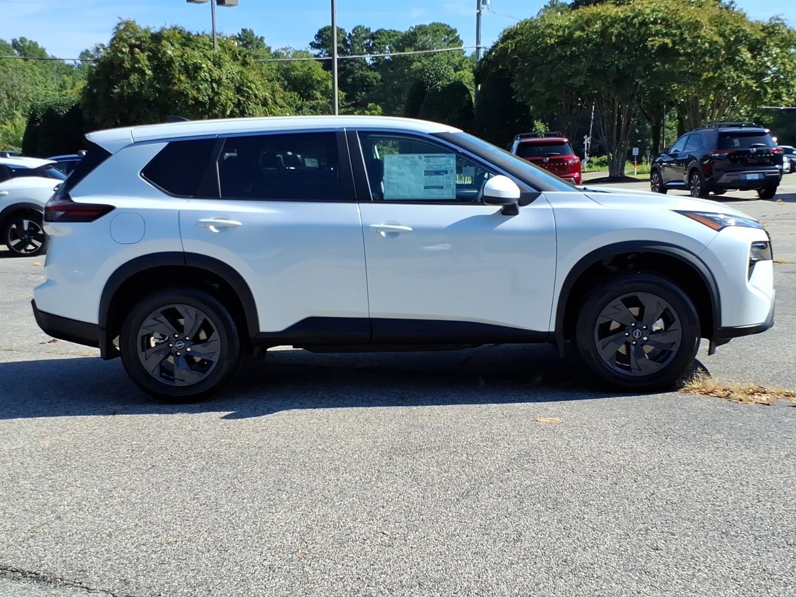 New 2026 Everest White Pearl Tricoat Nissan SV image 6