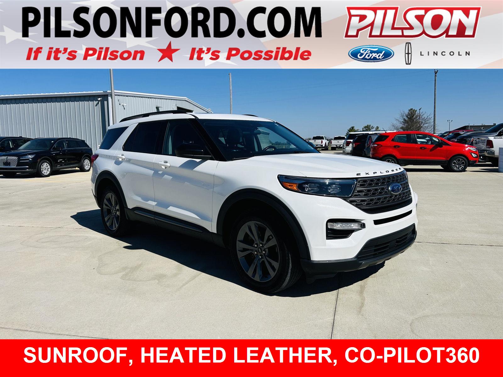 Star White Metallic Tri-Coat 2022 Ford Explorer XLT AWD SUV / Crossover All-Wheel Drive Automatic