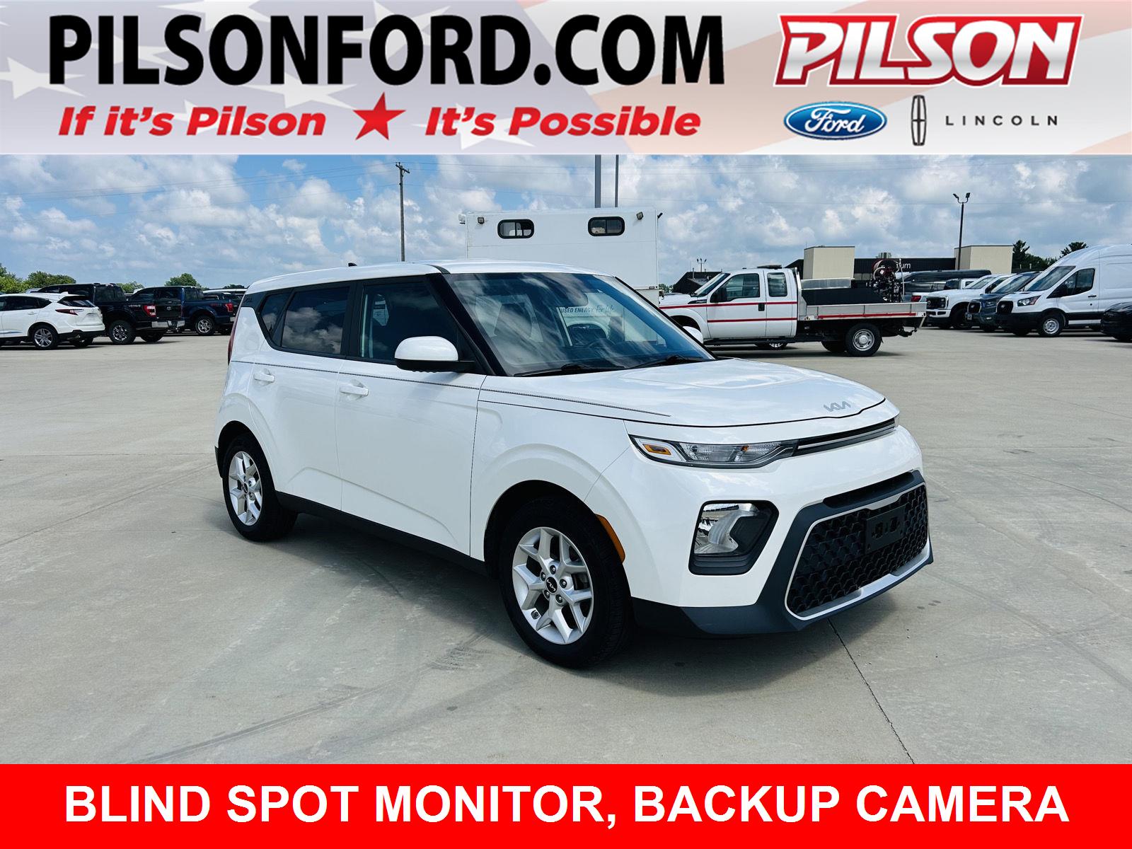  2022 Kia Soul LX FWD   