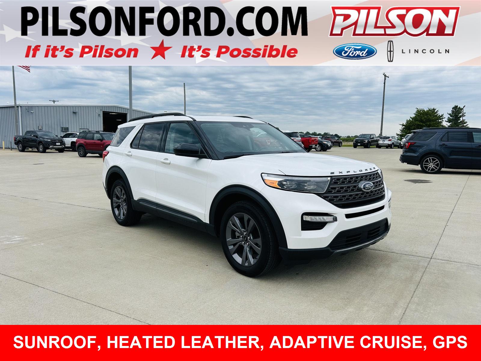 Star White Metallic Tri-Coat 2024 Ford Explorer SUV / Crossover All-Wheel Drive Automatic