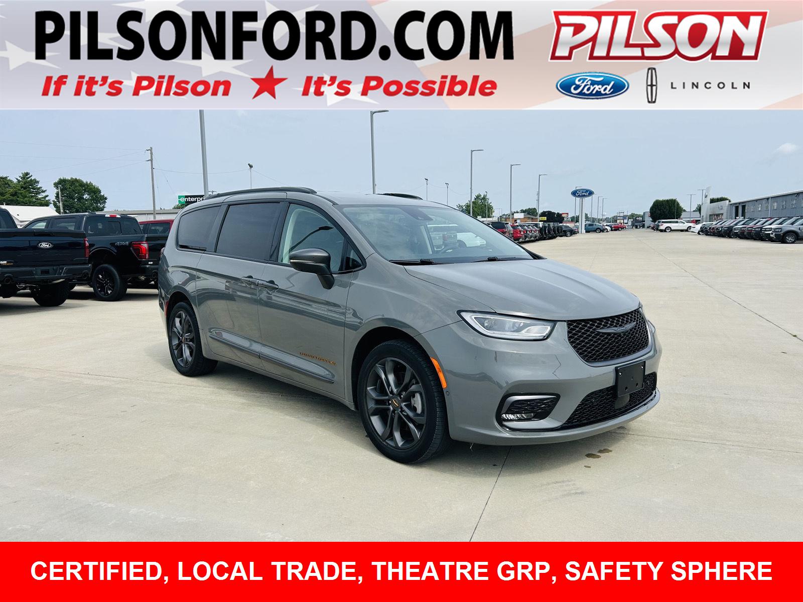 Ceramic Gray Clearcoat 2023 Chrysler Pacifica Minivan All-Wheel Drive 9-Speed Automatic