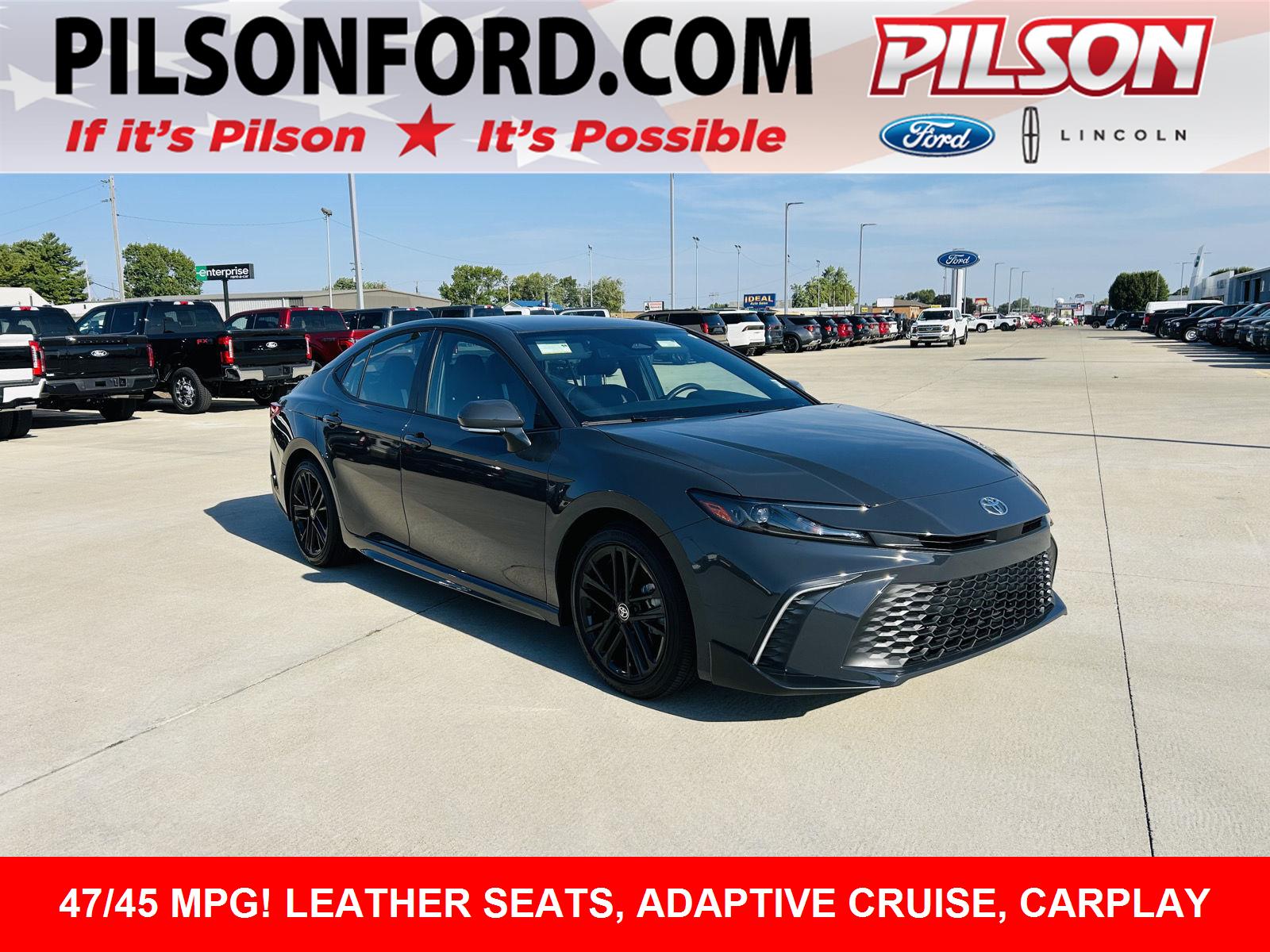 2026 Toyota Camry SE FWD