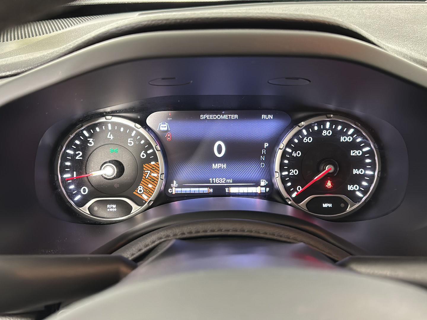 Used 2022 Sting-Gray Clearcoat Jeep Latitude image 20