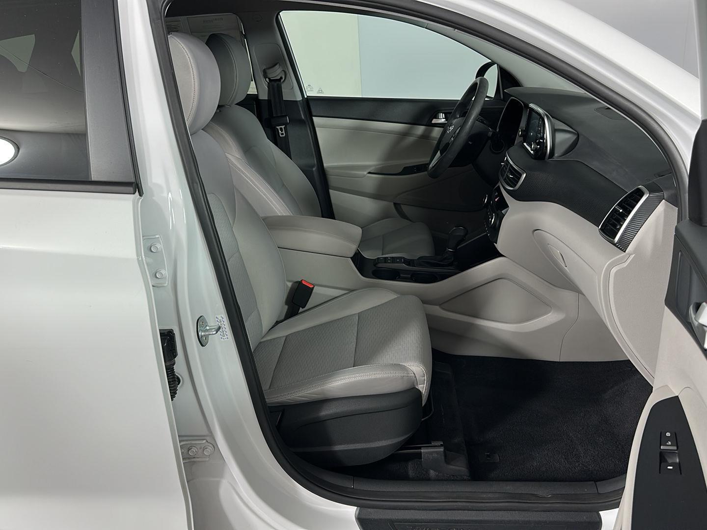 Used 2019 Dazzling White Hyundai Value image 31