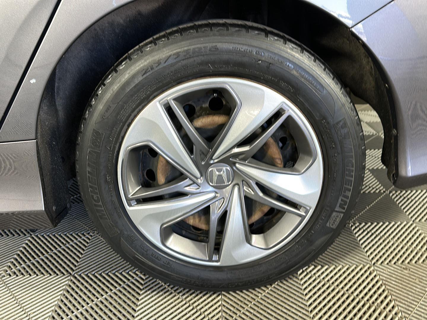 Used 2019 Modern Steel Metallic Honda LX image 13
