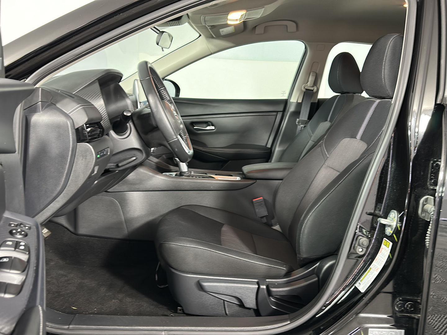 Used 2023 Super Black Nissan SV image 5