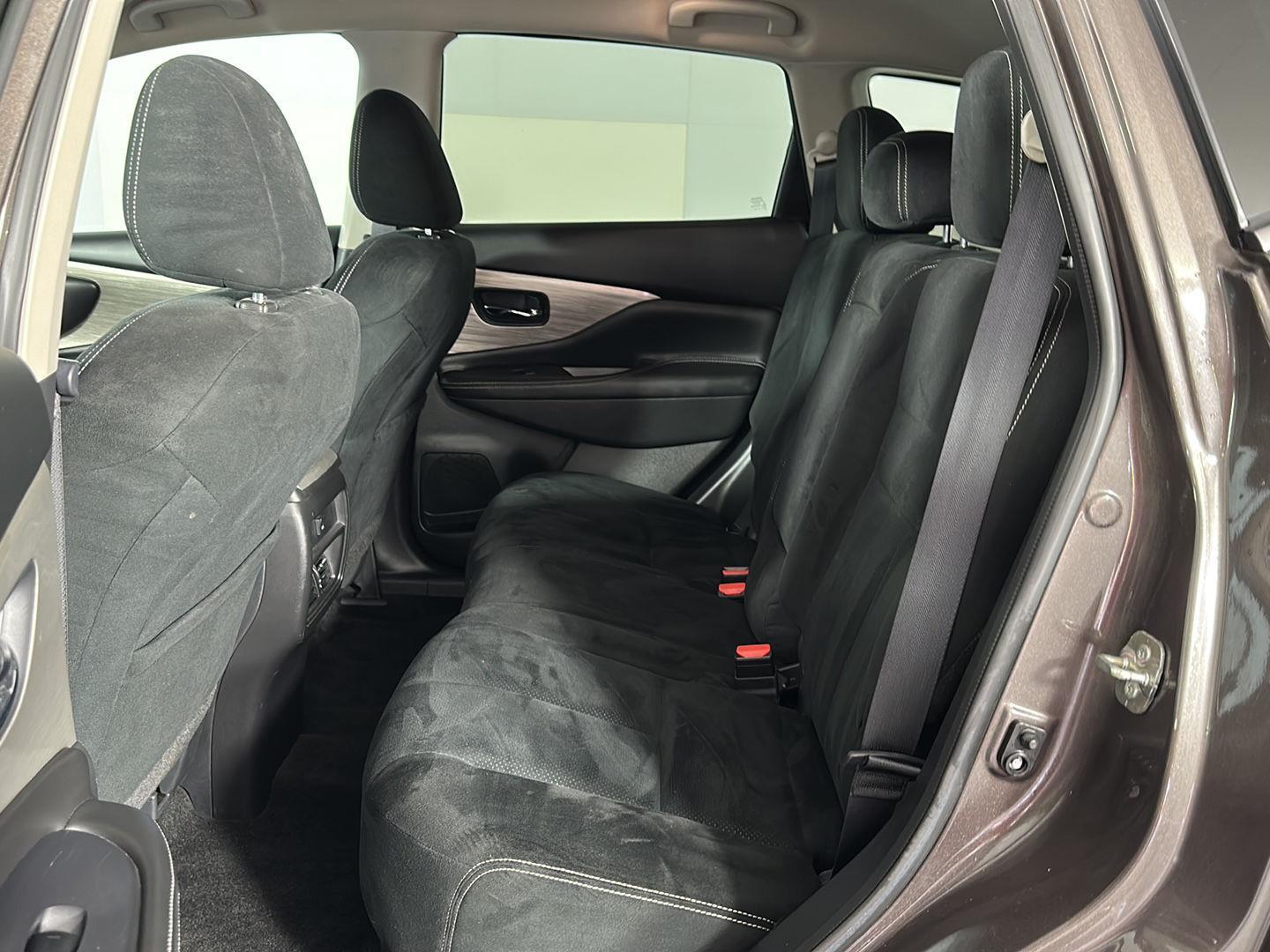 Used 2018 Java Metallic Nissan S image 25