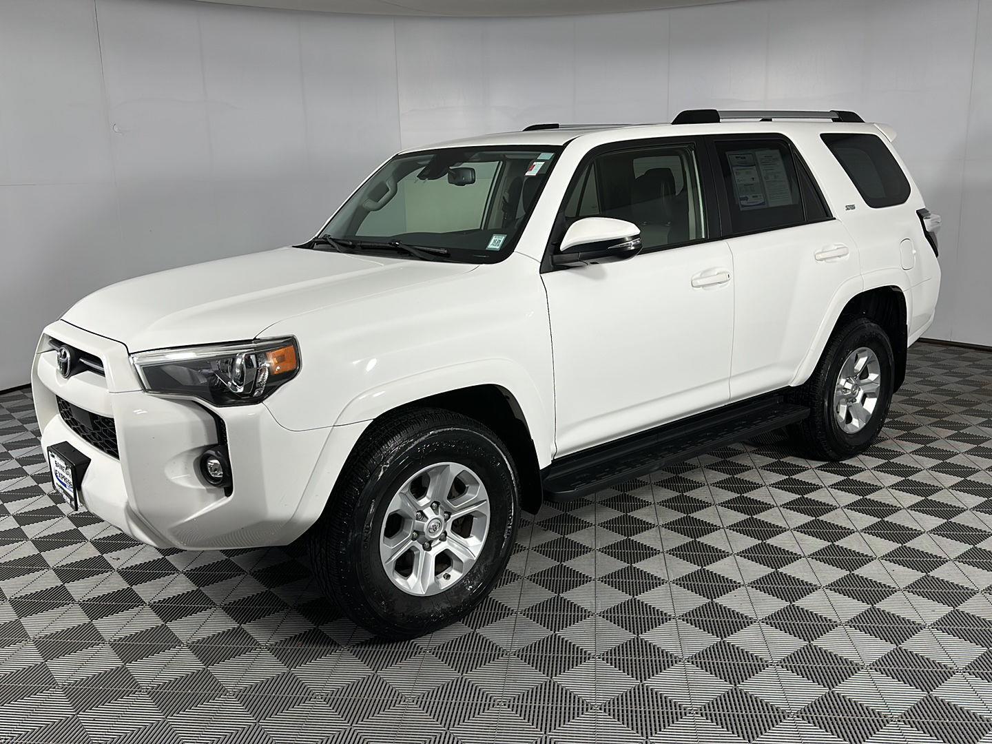Used 2021 Super White Toyota SR5 Premium image 16