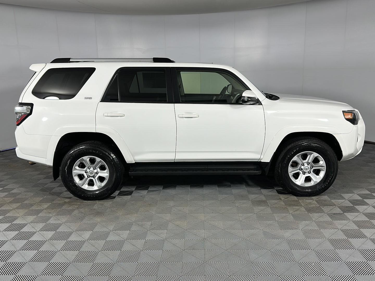 Used 2021 Super White Toyota SR5 Premium image 29