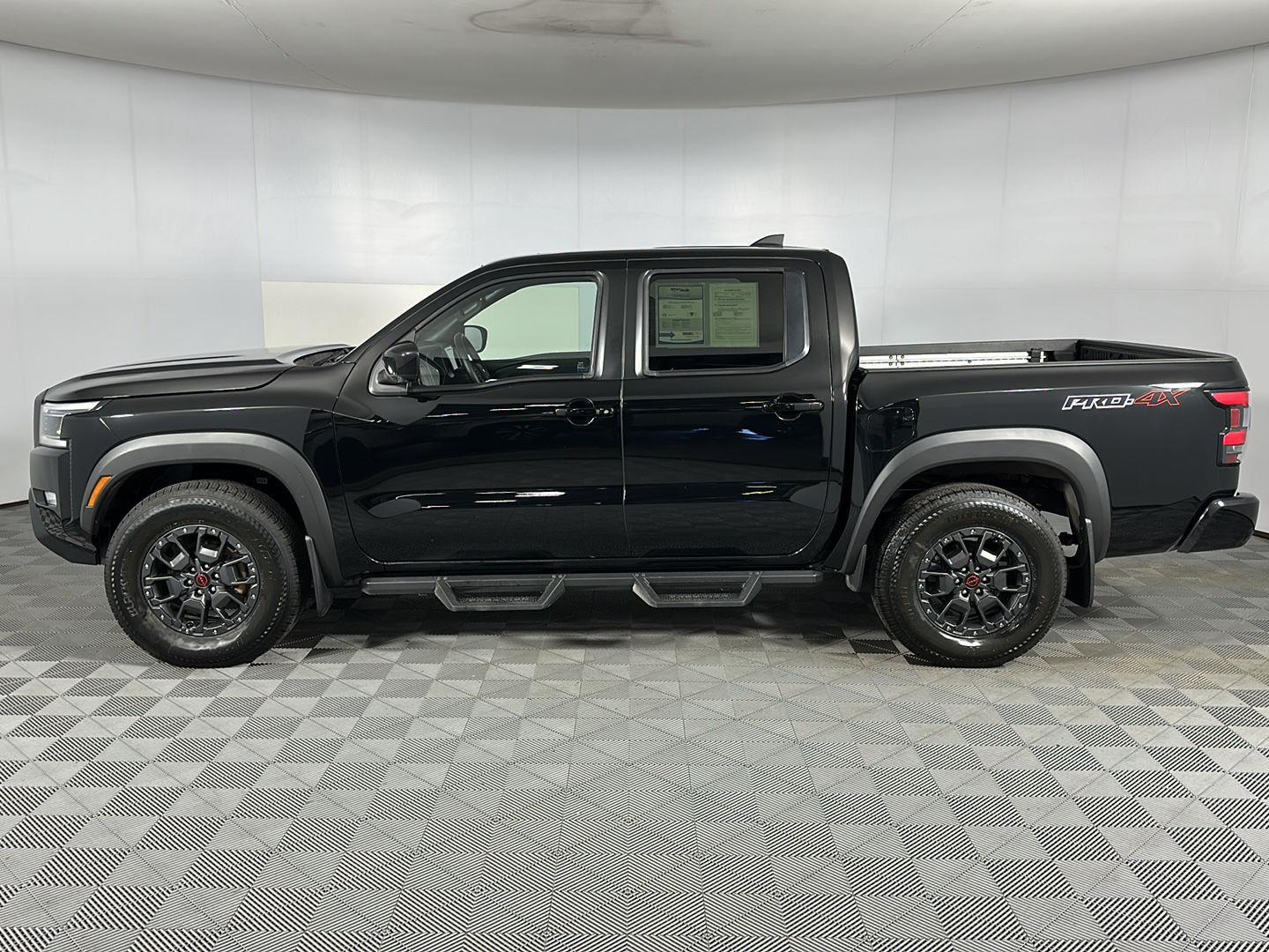 Used 2023 Super Black Nissan PRO-4X image 18