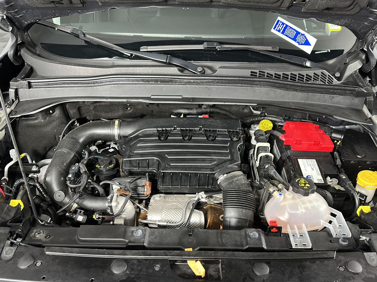 Used 2022 Graphite Gray Jeep Latitude image 14