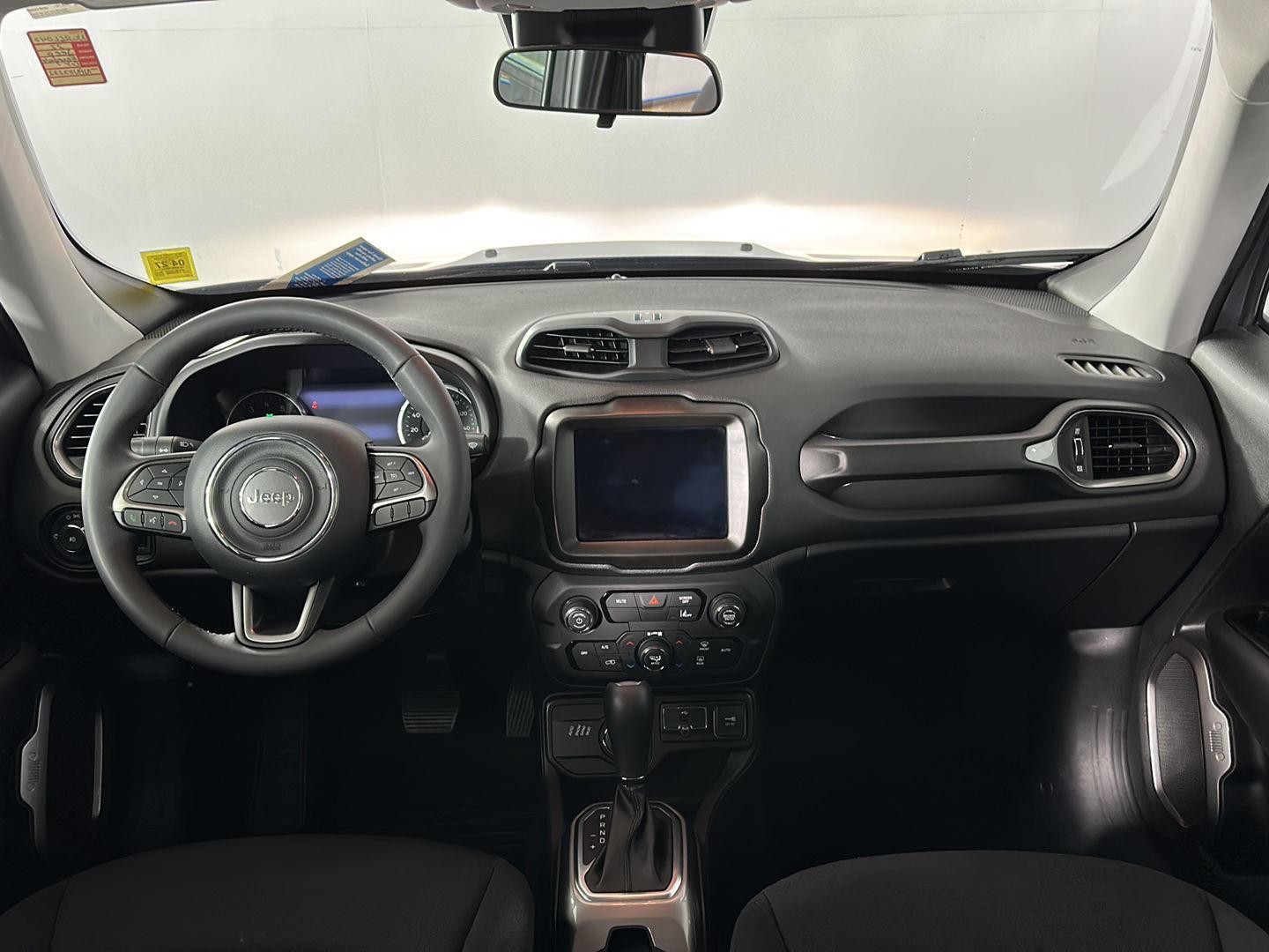 Used 2022 Graphite Gray Jeep Latitude image 2