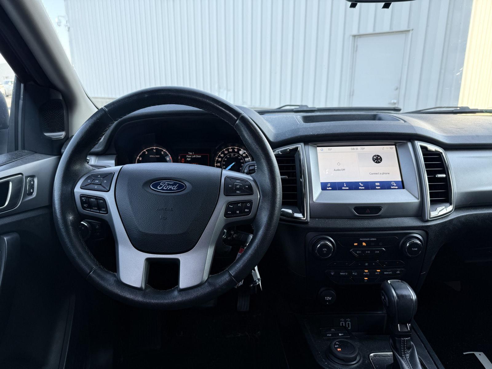 Used 2022 Velocity Blue Ford XLT image 5