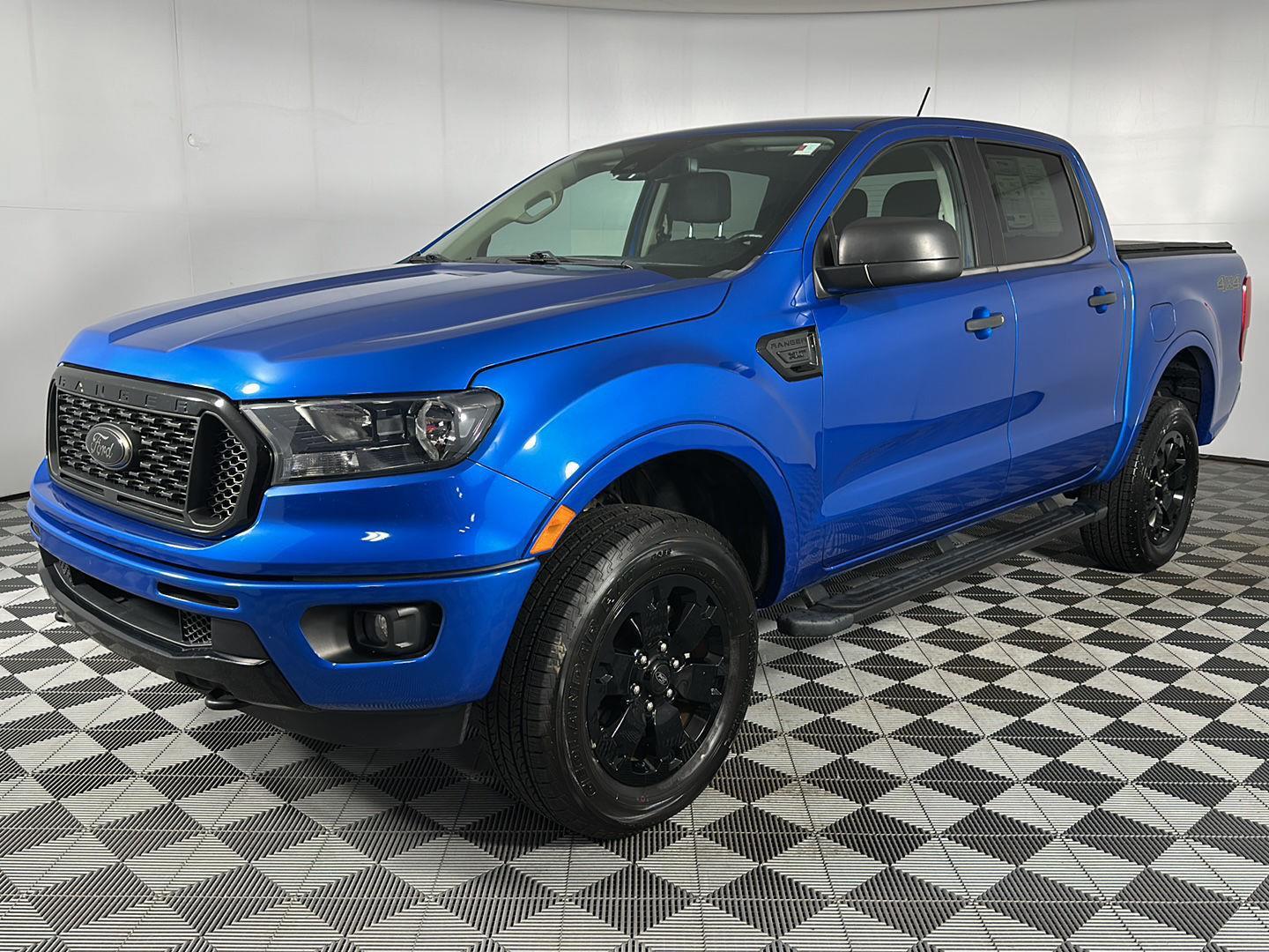 Used 2022 Velocity Blue Ford XLT image 12